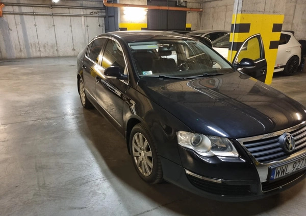 Volkswagen Passat cena 15900 przebieg: 216000, rok produkcji 2006 z Ząbki małe 92